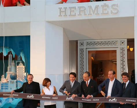 FLAP OF LUXURY: ‘DEADBEAT’ HERMES HEIR ORDERED TO .